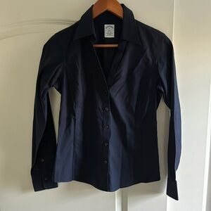 Women’s Brooks Brothers petite fitted collar and cuff button down. Navy blue